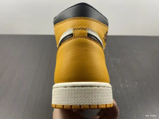 1st Kicks Jordan 555088-711 1 OG Yellow High Air Toe 0526
